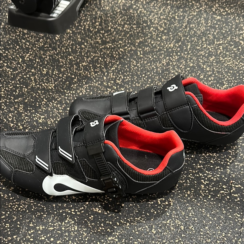 Peloton riding shoes